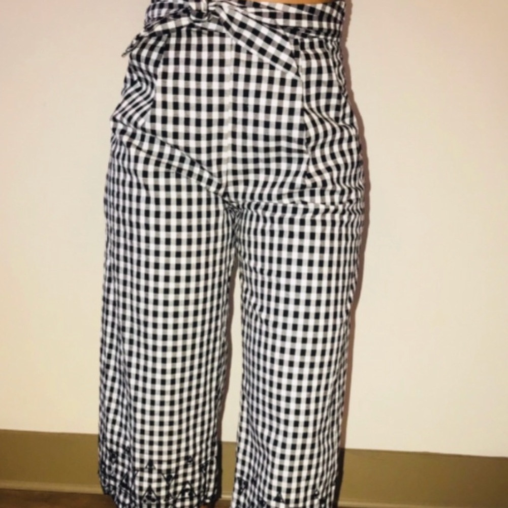NWT Gianni Bini Wide Leg Capri Pants  Gingham